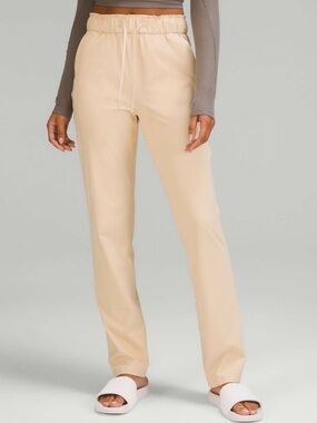 NWT Lululemon Stretch High-Rise Pant Prosecco size 6